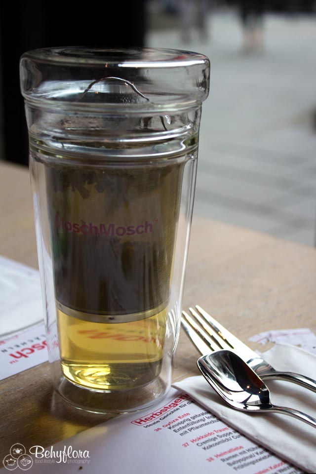 Zum Nachtisch gibts grünen Tee